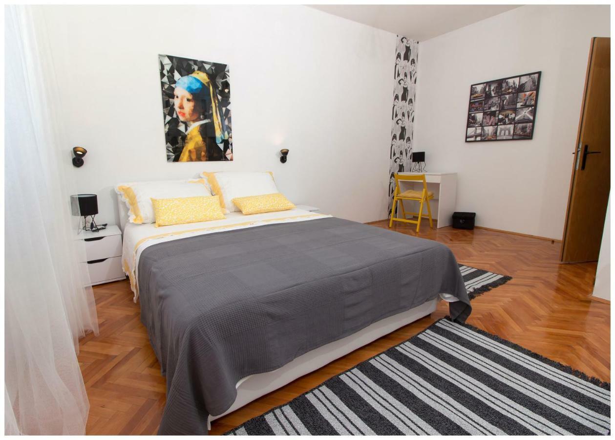 Large Apartment Between Split And Trogir Kastela Ngoại thất bức ảnh